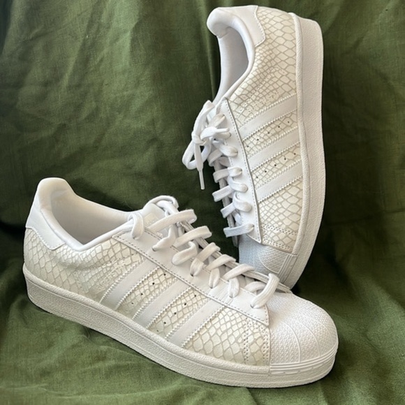 Brand New Adidas Superstar 3-Stripe Leather White Snakeskin Print Laced Sneakers - Picture 1 of 15